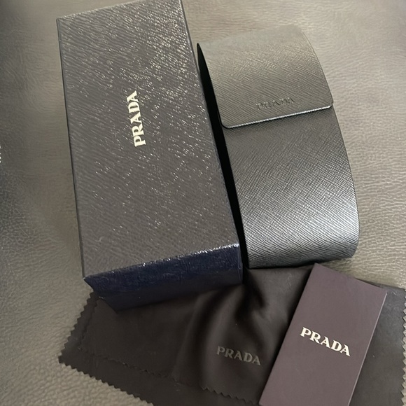 Prada Catwalk Sunglass - Picture 13 of 15